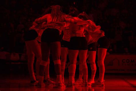 wisconsin badgers volleyball nudes|Wisconsin Volleyball Teams Nude Locker Room。